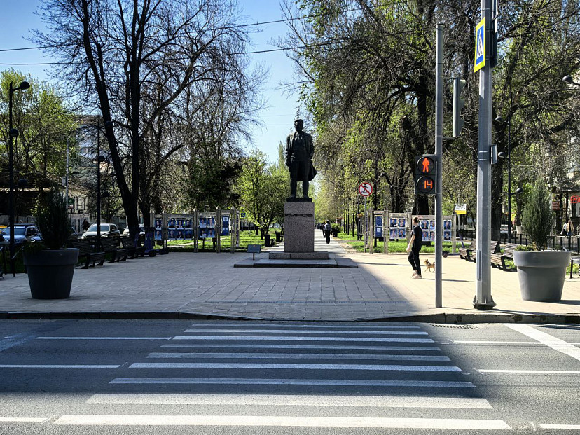 Губернатор потребовал оперативно выделить земли под новые парки 