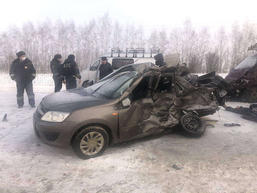 В аварии на саратовской трассе погиб водитель «Гранты»
