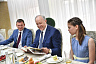 Саратовскую многодетную семью наградили орденом «Родительская слава» 