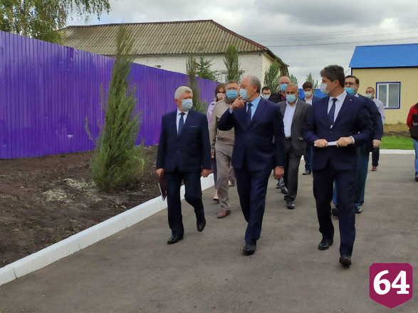 Саратовский губернатор оценил человечный подход к строительству соцучреждения 
