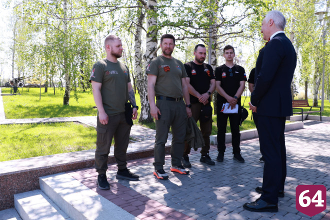 Саратов посетили участники автопробега на раритетных «Победах»