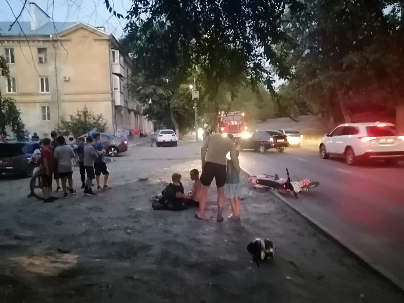 В Саратове подросток на мопеде попал в ДТП