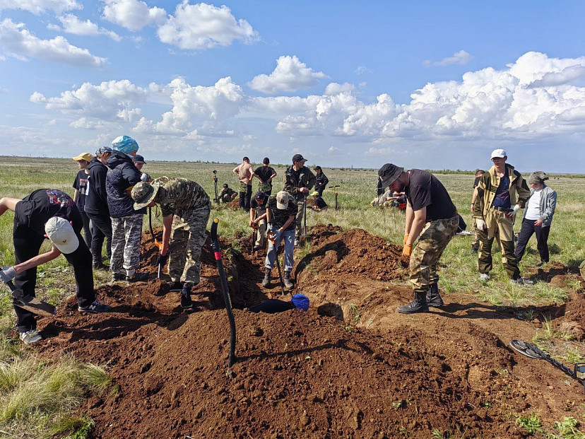 Саратовские поисковики подняли останки 22 защитников Сталинграда