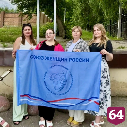 В саратовском госпитале звучали народные песни под гармошку
