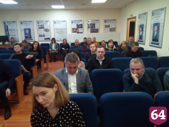 Во всех саратовских автобусах через полгода введут безналичный расчет