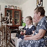 Саратовским детям показали путь от чеса козы к шерстяным носкам 