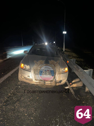 В Саратове мужчина травмировался в аварии с фурой