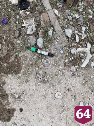 В Энгельсе нашли подозрительные пробирки с кровью