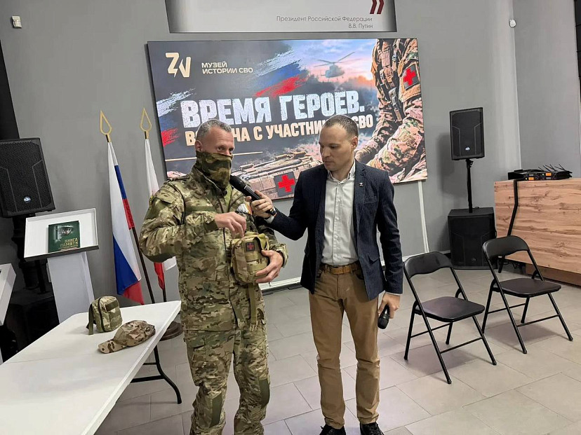 В Саратове участник СВО научил студентов первой помощи при ранении 