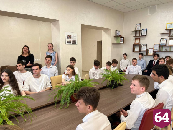 Школьники из Энгельса пообещали проложить дорогу к Марсу