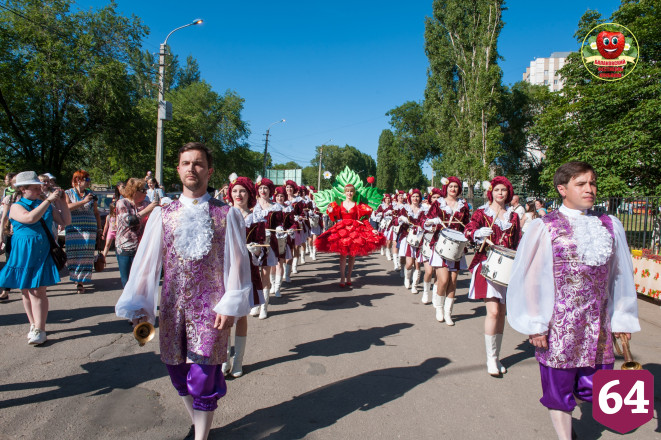 В Саратовской области выбрали принцессу фестиваля клубники