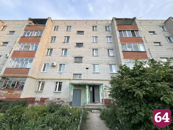 В Саратовской области двухлетний мальчик упал из окна 5-го этажа