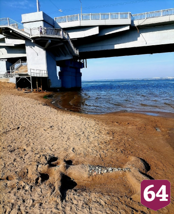 На саратовском пляже заметили русалку