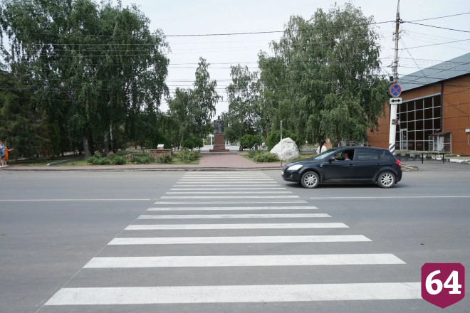 В Саратовской области завершен ремонт дороги до 13 объектов социально-культурной сферы