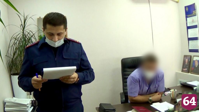 Саратовец попался на взятке инспектору ГИБДД за сдачу экзамена на права