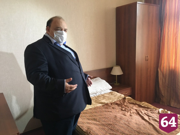 Медики ковидного госпиталя рассказали о страхах и походах в магазин по ночам