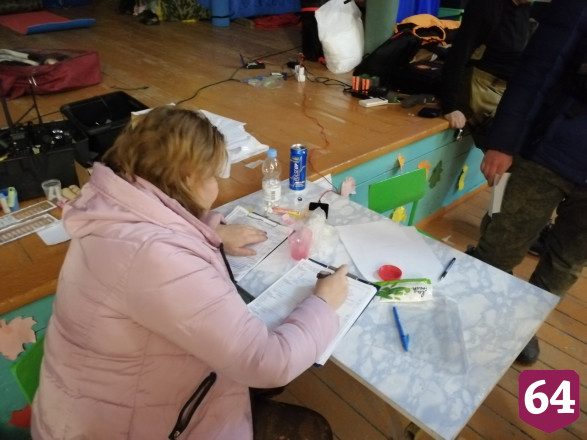 Волонтеры и водолазы продолжают искать 12-летнего Артура