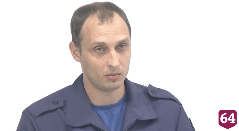  В Саратове начальник облспаса в выходной помог жителям горящей многоэтажки  