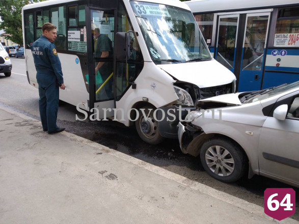 В ДТП с маршруткой на Московской пострадали 6 человек