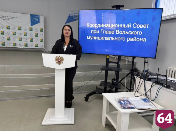 Преподавателя колледжа из Саратовской области выпускники считают «навигатором в жизни»