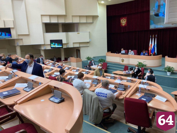 В думе Саратова сократили время для выступлений