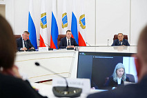 Губернатор указал на необходимость поддержки саратовских аграриев 