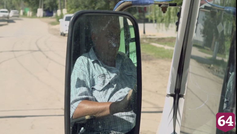В отдаленном от Саратова районе впервые появился автобусный маршрут