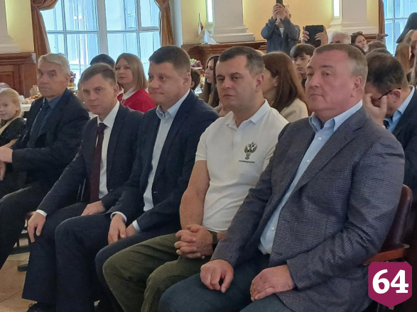 Саратовский Valera из пластиковых бутылок производит нити для принтера 