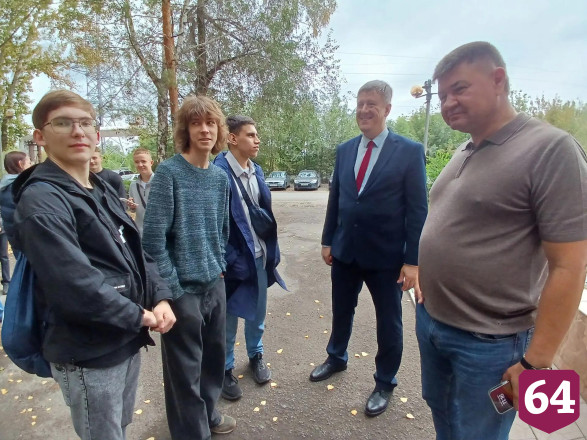 Саратовских школьников порадовало радушие сотрудников транспортного предприятия