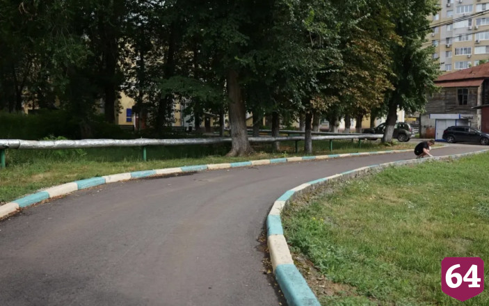 Завершен ремонт дворов 23 медицинских учреждений Саратовской области 