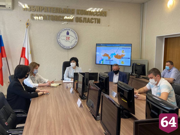 Глава Общественной палаты отметил открытость довыборов в Саратовскую облдуму 