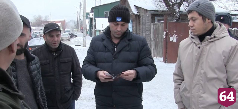 Иностранцы без документов работали поварами в саратовском кафе 