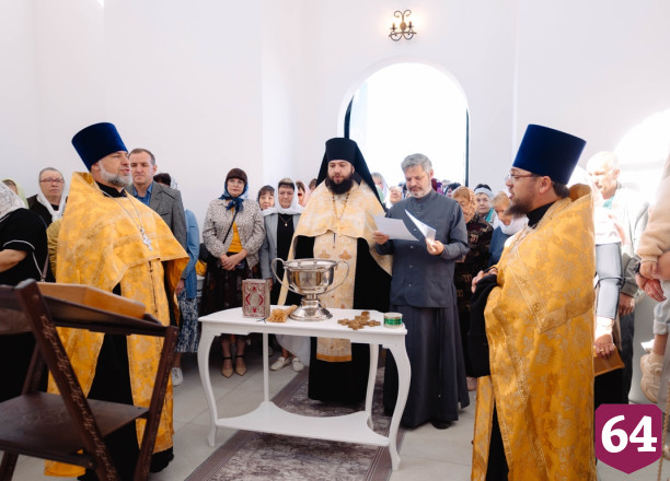 В Саратовской области благотворители построили на кладбище часовню 