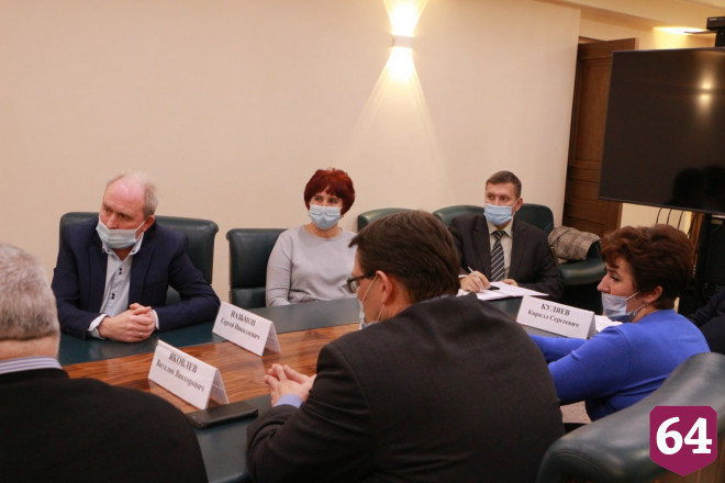 Роман Бусаргин намерен сохранить коллектив полиграфкомбината Саратова