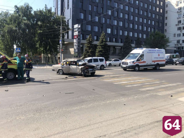 На Чернышевского в ДТП с «Жигулями» травмировался мужчина