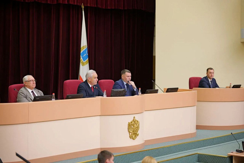 В Саратовской области выделили 1,8 миллиарда на детсады и школьное питание 