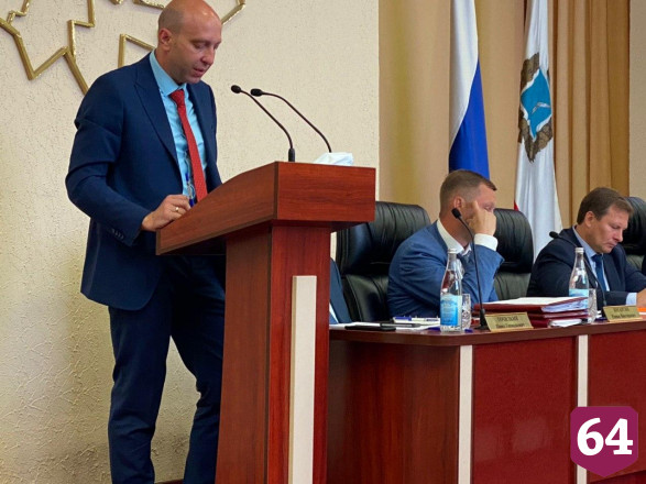 С дорожным подрядчиком из Энгельса планируют расторгнуть контракты