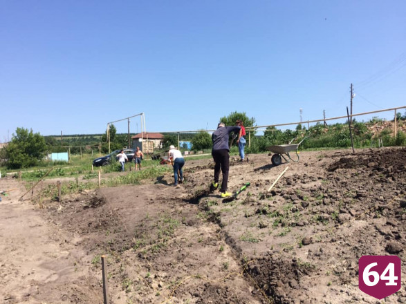 На президентский грант Лох обретет парк перед старинным храмом