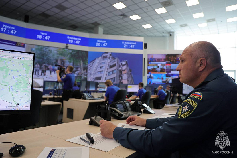 Глава МЧС России вылетит в Саратов после взрыва газа в многоэтажке