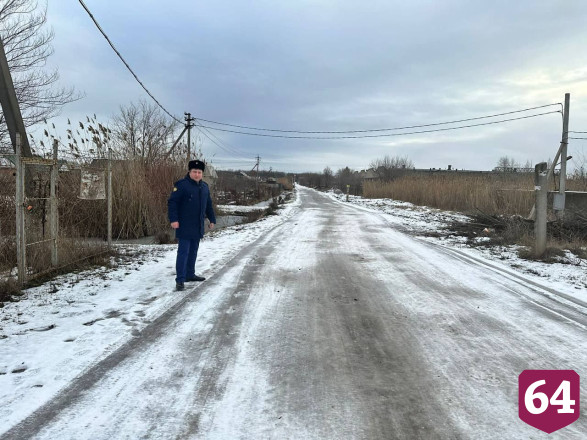 Жители СНТ в Энгельсе пятые сутки сидят без электричества