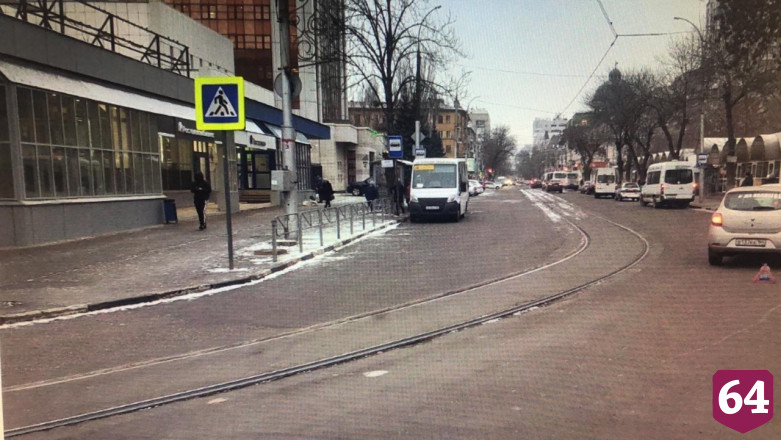 Водитель иномарки сбил женщину в Мирном переулке