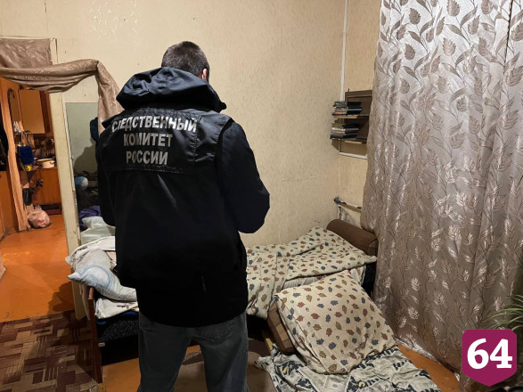 В Энгельсе мужчина зарезал гостью