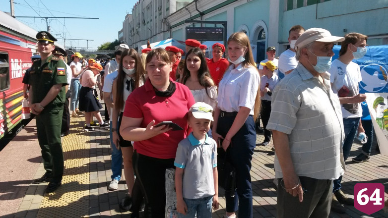 Саратовцам показали оружие будущего и военные трофеи из Сирии