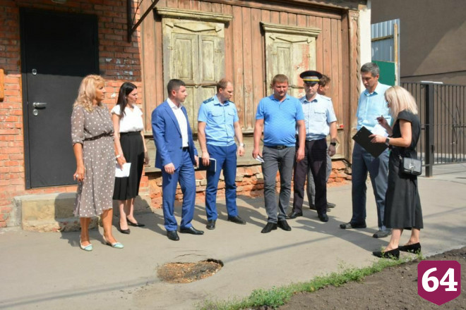 Прокуратура заставит устранить провалы после вскрышных работ в Саратове