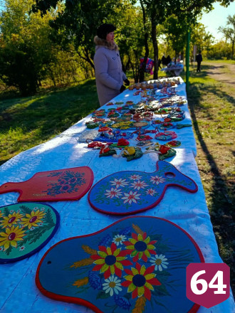 На саратовском фестивале баранины кормили шашлыком и пловом