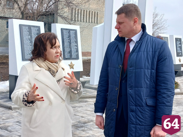 Саратовцы в городе авиаторов почтили память погибших героев