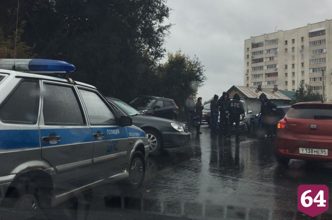 На Большой Садовой столкнулись 3 автомобиля