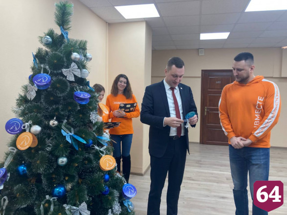 Губернатор исполнит новогодние желания маленьких саратовцев 
