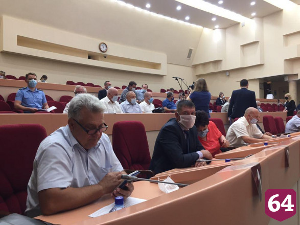 Муниципалитеты обвинили в бездействии по отношению к сиротам