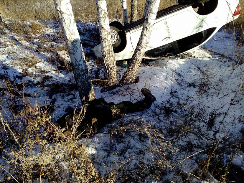 В перевернувшейся «Гранте» насмерть разбился водитель